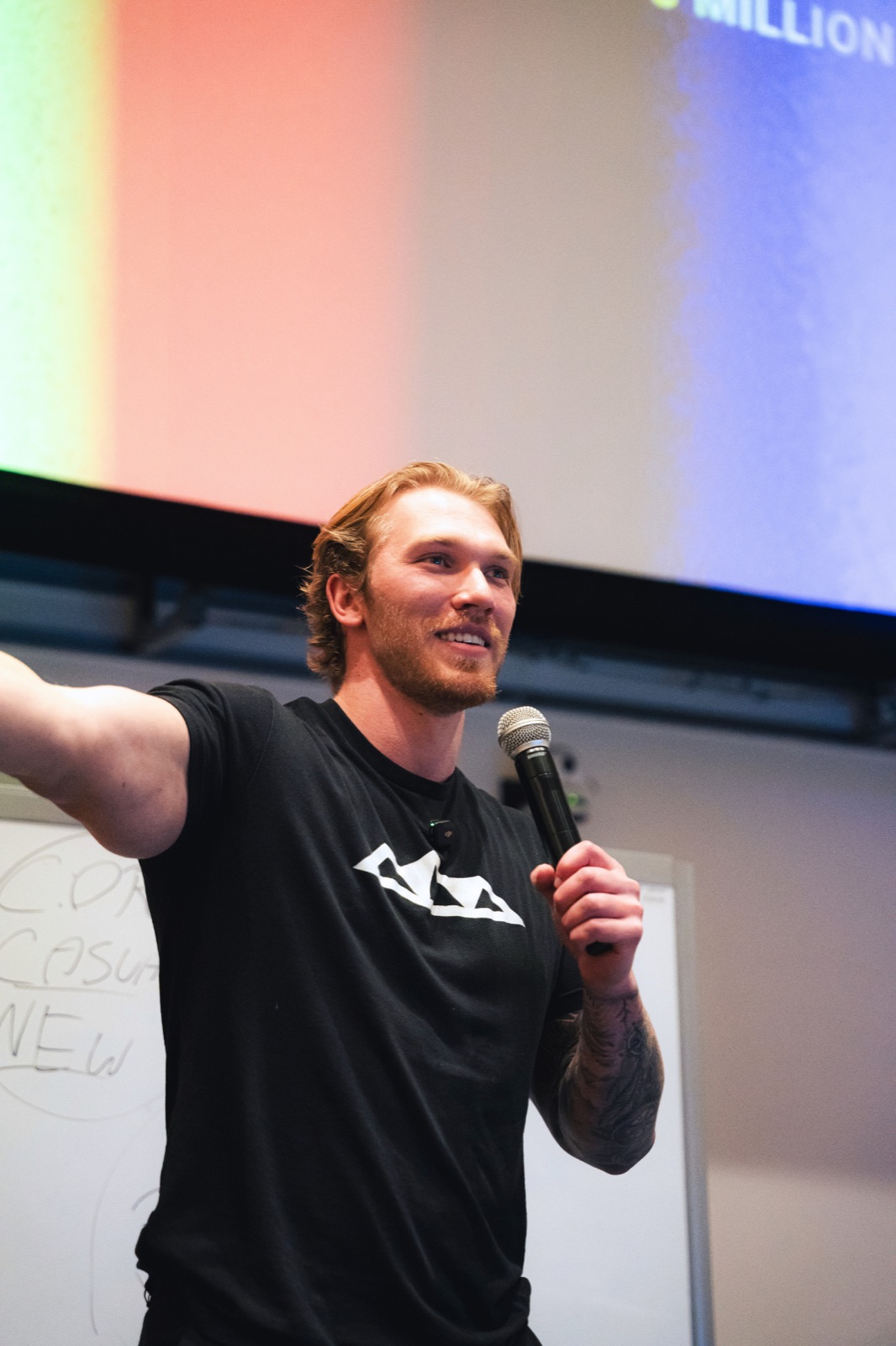 Okanagan founders sharing AI prompt templates and business advice at a Kelowna Founders Club event